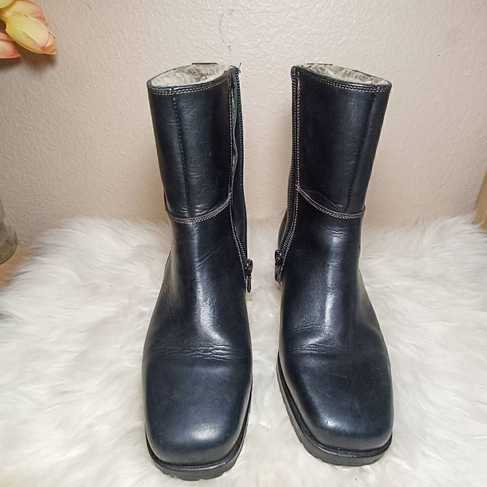 COLE HAAN LEATHER with LAMBS WOOL LINING MID-CALF BOOTS Size 5